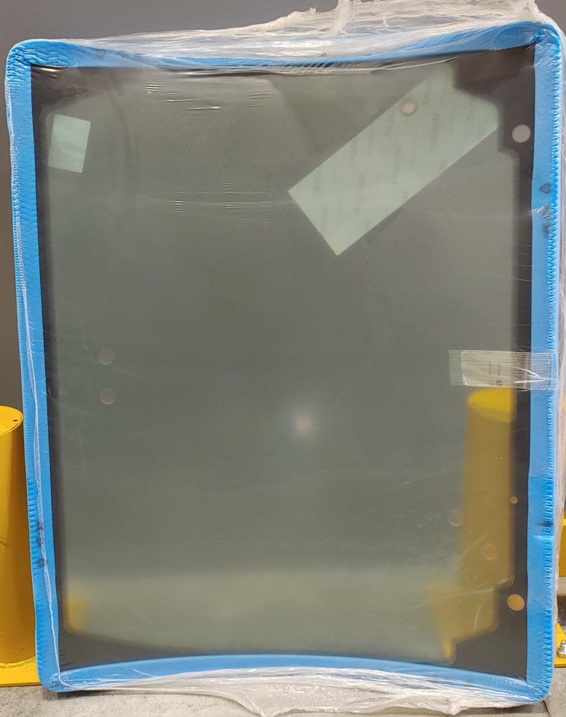 Hintere Heckscheibe für die Kabine eines Magni RTH Teleskopstaplers Teilenummer 03958